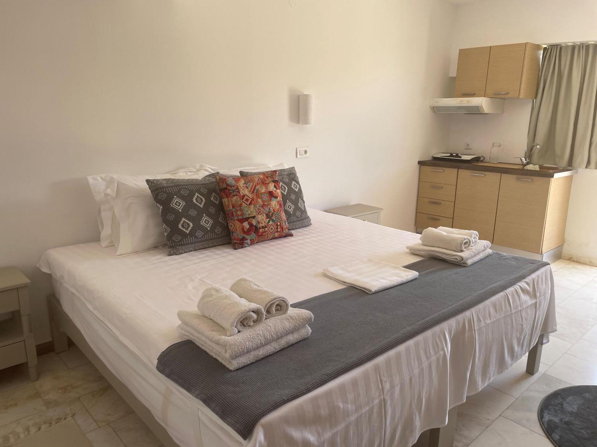 Hotel Kourkoumelata Argostoli  Exteriör bild