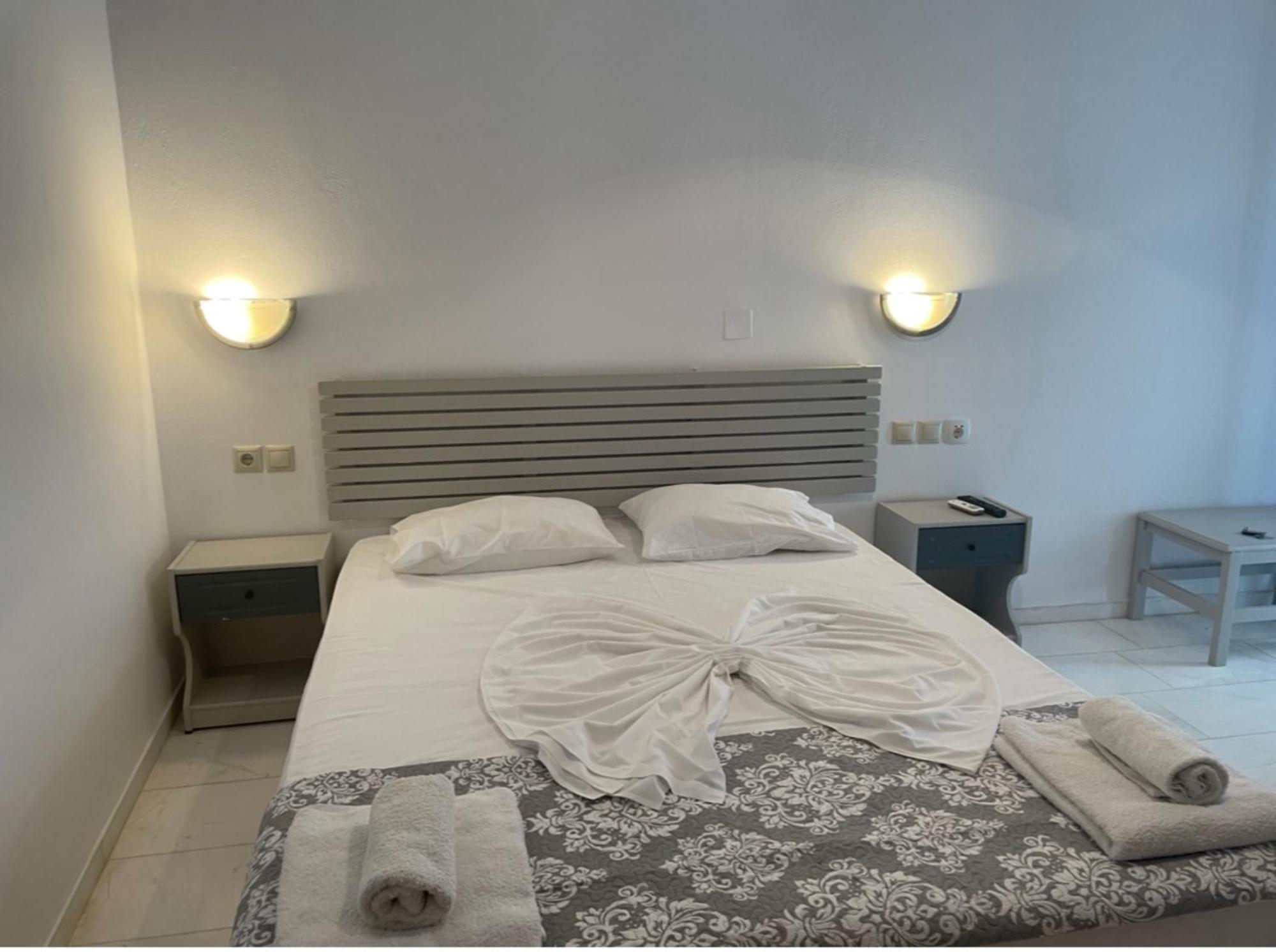 Hotel Kourkoumelata Argostoli  Exteriör bild